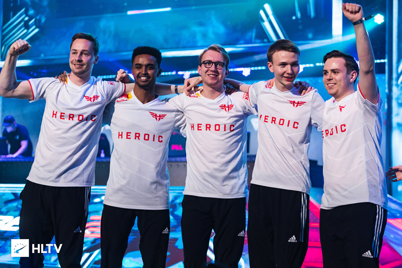 一个健康的 一个健康的