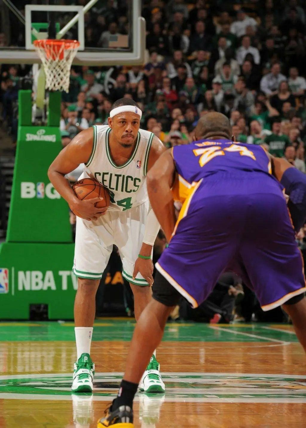 同时有3名 同时有3名