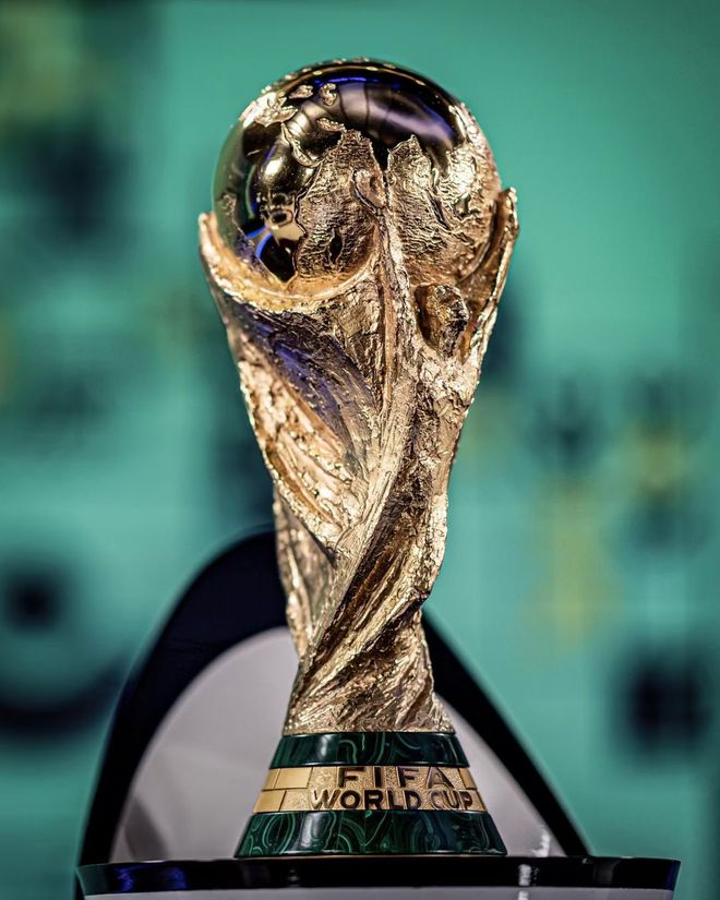 也表露了对 也表露了对